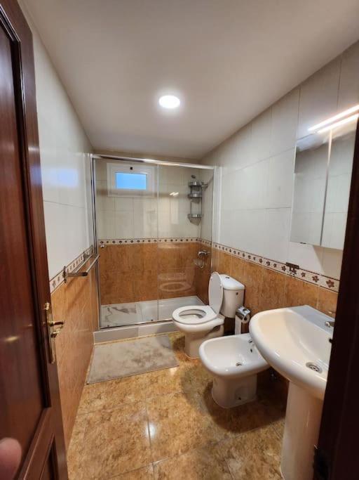 Апартаменты Lujoso Apartamento Vacacional Каррисаль Экстерьер фото
